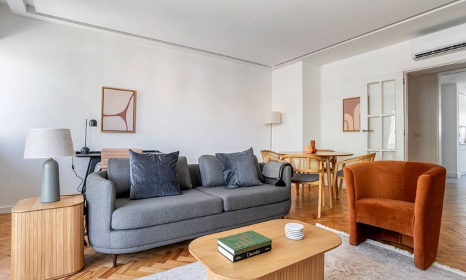 Alvalade Apartment | Blueground | Alvalade, furniture, decor & kitchen