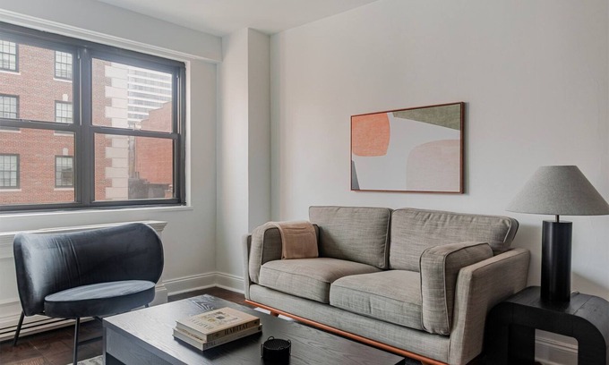 Upper East Side Apartment | Blueground | Carnegie Hill, fitness center, nr Central Park