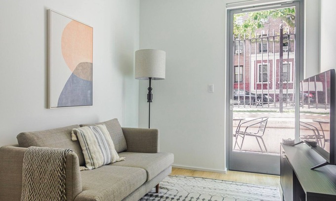 Crown Heights Apartment | Blueground | Crown Heights, terrace, nr Prospect Park