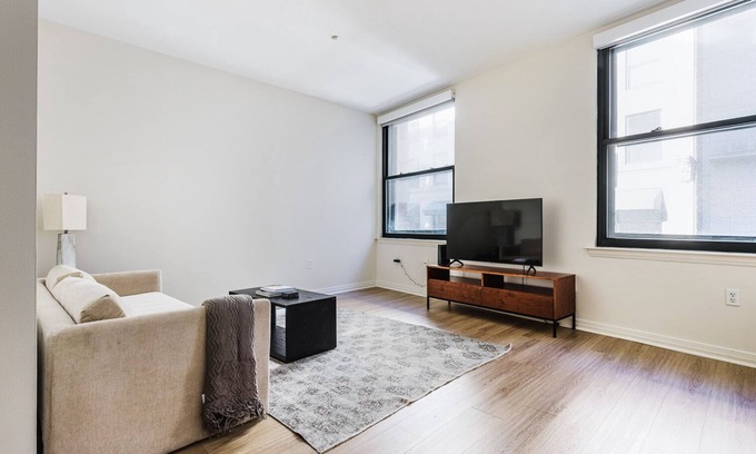 Government Center Apartment | Blueground | Downtown, gym & w/d, nr harbor