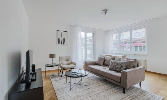 Meilen District Apartment | Blueground | Küsnacht, fully furnished + w/d