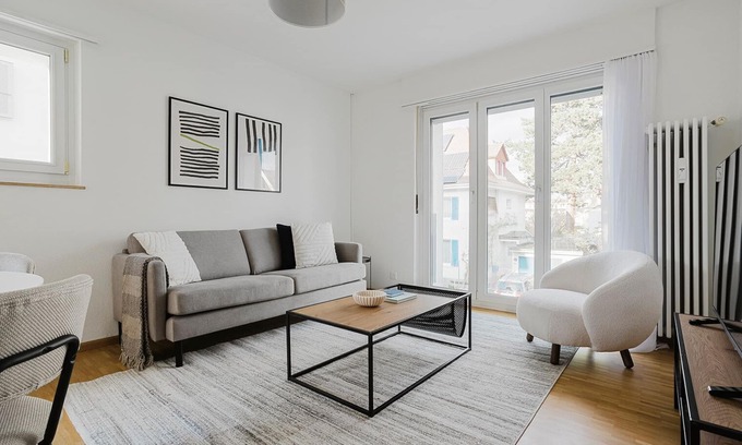 Allschwil Apartment | Blueground | Matthäus, balcony & w/d, nr zoo