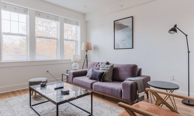 Spring Hill Apartment | Blueground | Porter Square 1bd apartment