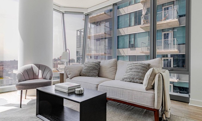 South Loop Apartment | Blueground | South Loop, pool & gym, nr park