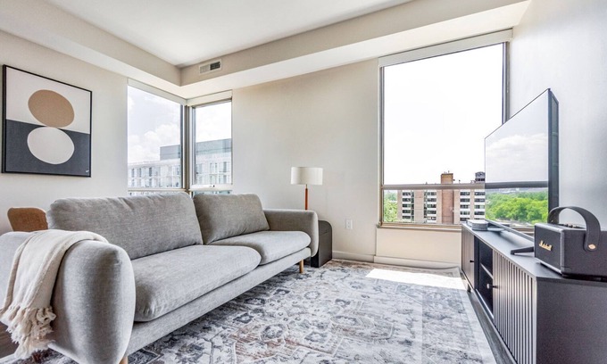 Capitol Hill Apartment | Blueground | Southwest Waterfront, view, nr Tidal Basin