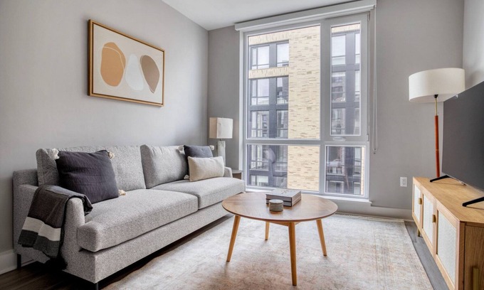 North Capitol Street Apartment | Blueground | Sursum Corda, rooftop, nr National Mall
