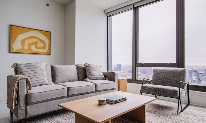 West Loop Apartment | Blueground | West Loop, pool & gym, nr Willis