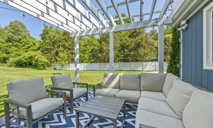 Saugatuck House | Bluestar Cottage - 2BR with Hot Tub