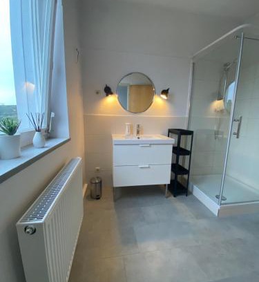Ehrenstein Apartment | Bluestone Appartements - 23qm free and near parking