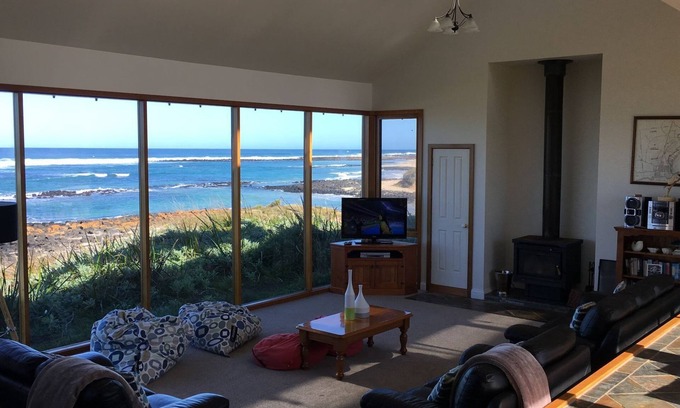 Victoria House | Bluestone Bay - Port Fairy