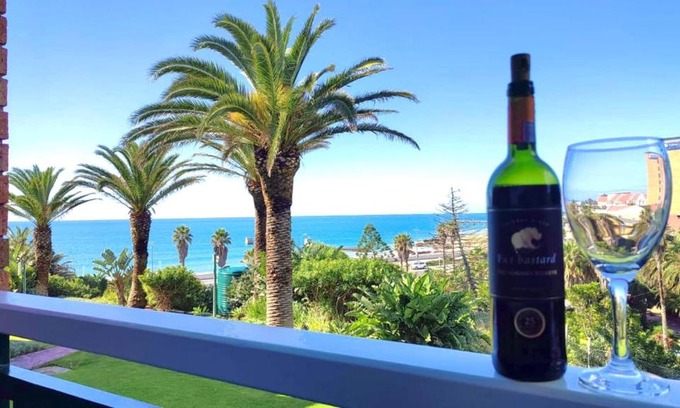 Summerstrand Apartment | Blueviews Deluxe at Brookes Hill Suites