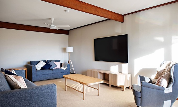 Redhead House | Bluff Beach House