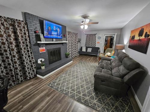 Millington House | Bluff City Manor A