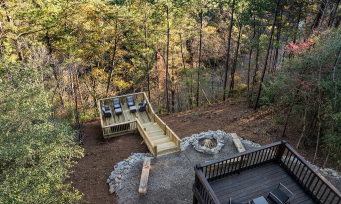 Jasper House | Bluffs of Blackwater, a Private Upscale Nature Retreat