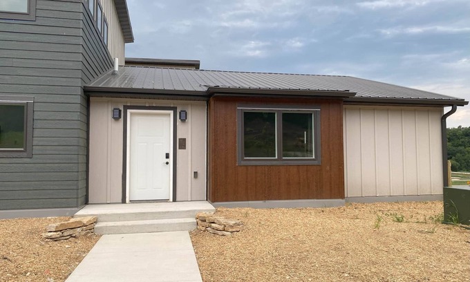 Decorah Villa | Bluffside Gardens Redbud Series Unit 1A