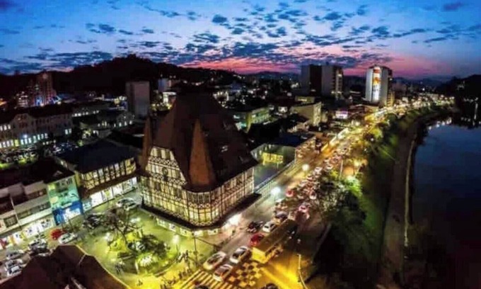 Ribeirao Fresco Apartment | Blumenau Loft 01 - furnished with air conditioning and 4.50m garage