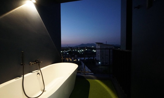 Chanthaburi Hotel | Blumonkey Hub & Hotel Chanthaburi
