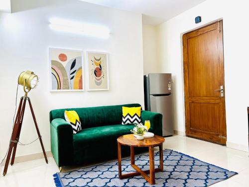 Lajpat Nagar Apartment | Bluo Classic 1BHK - Defence Colony Mkt