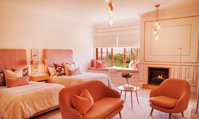 Paarl Apartment | Blush Studio- La Bella Vita Studios