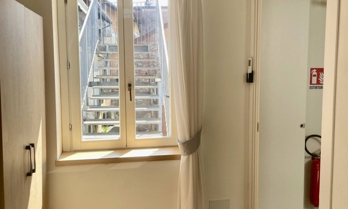 Sesto Calende Apartment | Bnbook Suite Leonardo