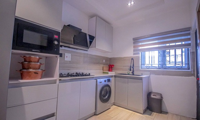 Benin City Apartment | BnJ Benin City Oasis - Spacious 3BR Apartment