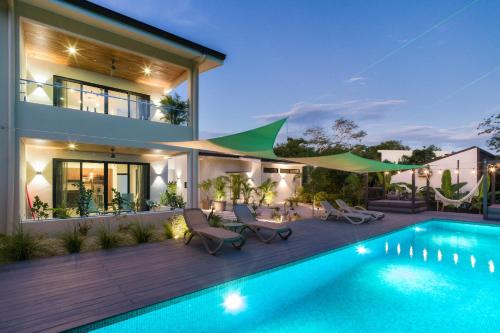 Playa Langosta Apartment | Bo Jungle - Steps to Tamarindo Beach - Surf Pool 1