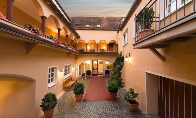Pfarrkirchen Hotel | Boardinghouse Hotel Münchner Hof Pfarrkirchen