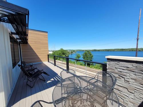 Traverse City House | Boardman Ridge Penthouse Close to Town