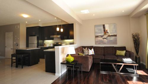 Highland West House | Boardwalk Homes - Vacation Homes & Executive Suites