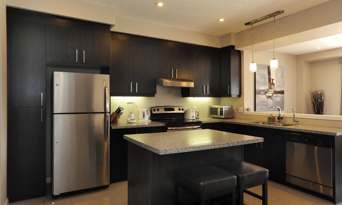 Highland West House | Boardwalk Homes - Vacation Homes & Executive Suites