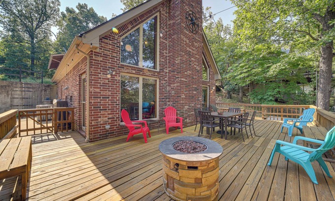 Eucha Cabin | Boat Dock & Fire Pit: Lakefront Paradise in Eucha!