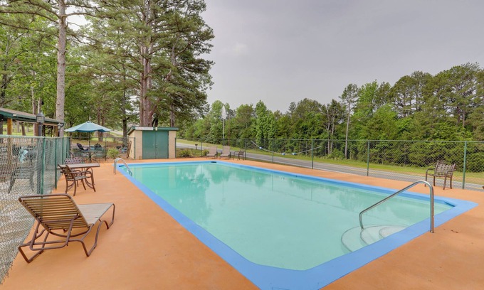 Greers Ferry Cottage | Boat, Swim & Hike: Cottage Near Greers Ferry Lake!
