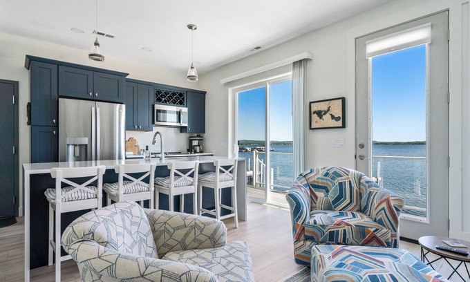 Oden Condo | Boathouse Bliss Condo on Crooked Lake