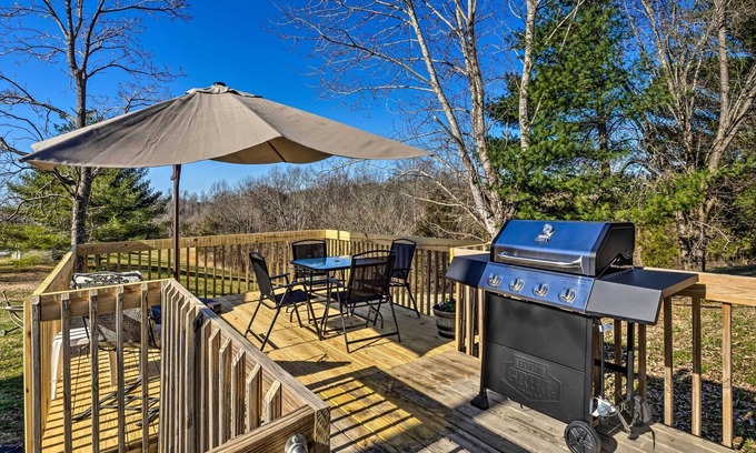 Burkesville House | Boating Mecca: Near Dale Hollow Lake & Golf!