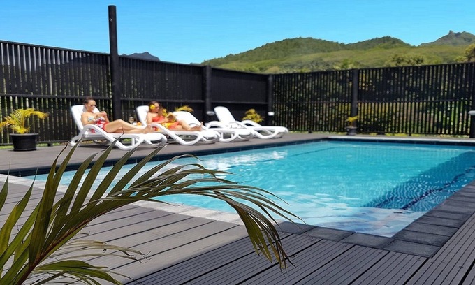 Rarotonga Villa | Boaza Place is situated in Nikao and offers an outdoor swimming pool.