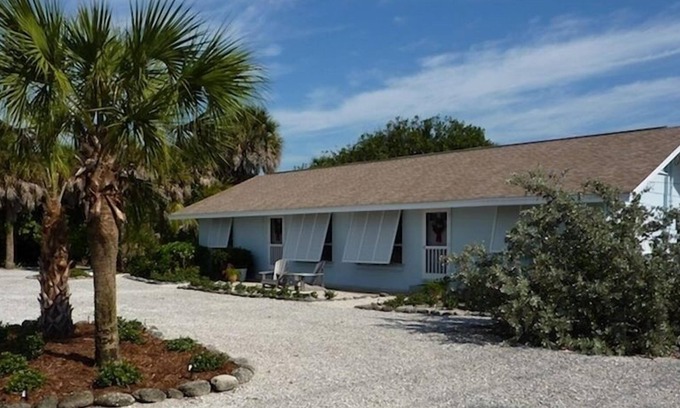 Golden Beach House | Boca Grande Beach House, South - Great Price! Great Location!