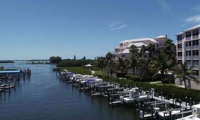 Placida House | Boca Vista - stunning water views, kayaks to enjoy