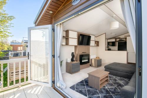 Morpeth Apartment | Bockenfield Park country Lodge with hot tub
