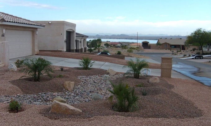 Lake Havasu City House | BOEING BAY HIDEAWAY -LAKESIDE - CLEAN - WALK TO WATER - POOL- LAKE VIEWS