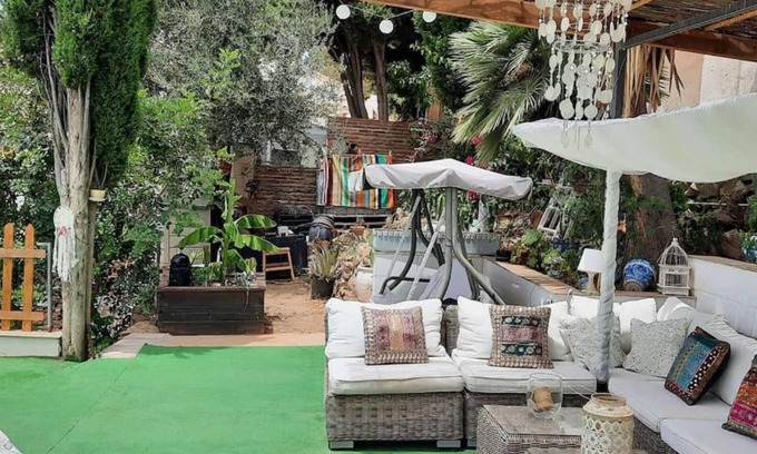 Puerto de la Torre House | Bogor house with pool, views and pet friendly