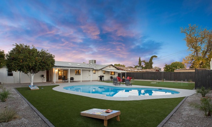 Mesa House | Boho Bungalow: Resort style backyard w/ diving pool & putting green