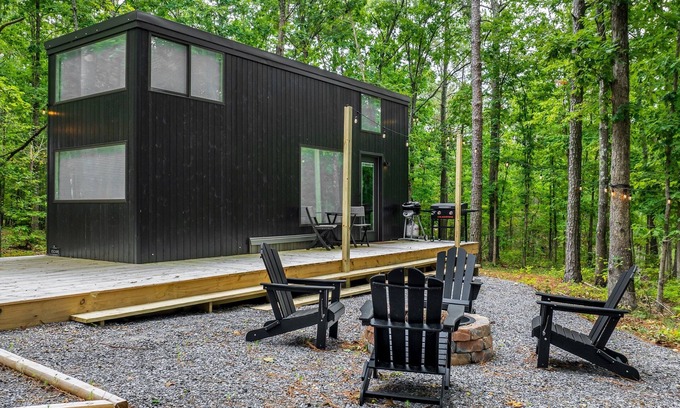 Mentone House | Boho Bungalow-unique & cozy tiny home
