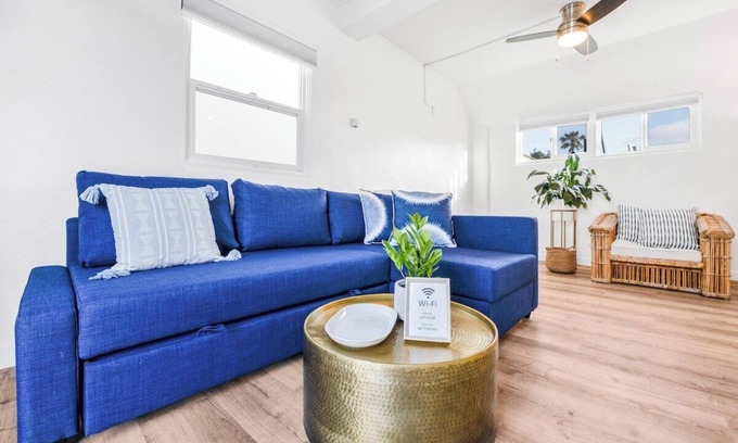 Ocean Beach House | Boho Home in Ocean Beach- Sleeps 4- Walk 2 Beach