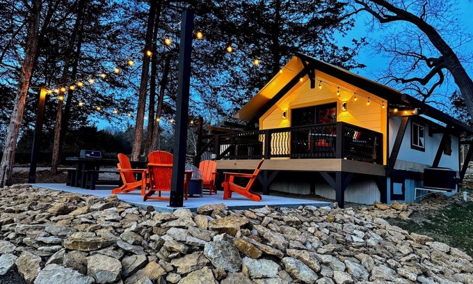 Ashland Cabin | Boho - Safari Canvas Cabin | 1 Bed, 1 Bath