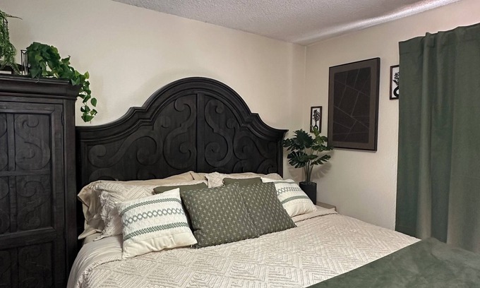 Visalia Condo | Boho Stay Near Sequoias