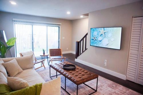 University House | Boho Townhouse near USF