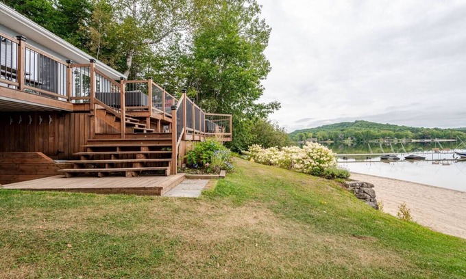 Cheneville Ski Chalet | Bois & Bliss 31+ Night Stays (Monthly Rental)