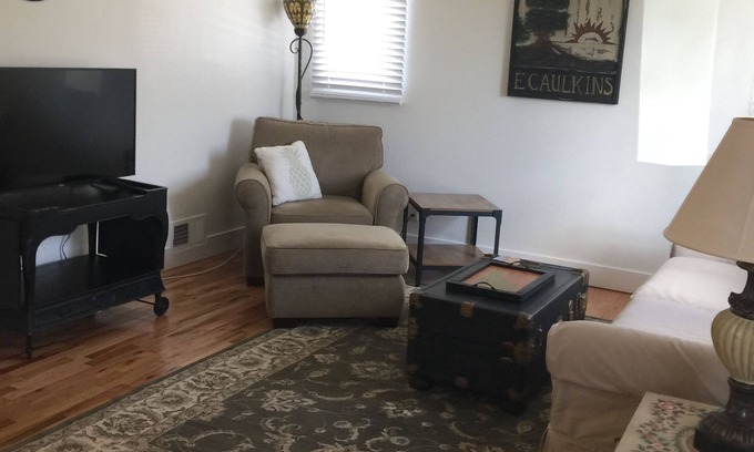 Depot Bench Cottage | Boise's Jewel on Gem St. With 2 bedrooms & 1 bathroom.