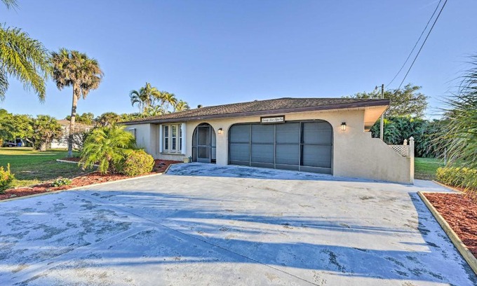 Bokeelia House | Bokeelia Retreat - Fishing Docks and Canals Nearby!
