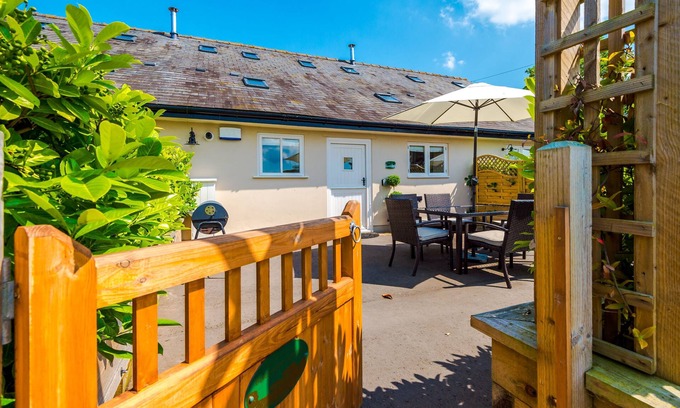 Tarporley Cottage | Bolesworth Retreat - a beautiful cottage sleeping 6 guests in 3 bedrooms